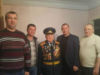 Антон Чирва поздравил ветерана ВОВ