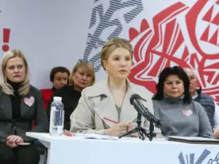 Юлія Тимошенко закликає готуватися протистояти податковому терору влади