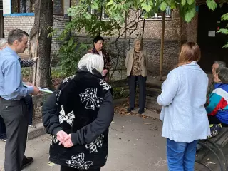 Глаза в глаза