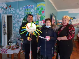 Вітання відвідувачів і працівників дитячої бібліотеки № 9 з новорічними святами