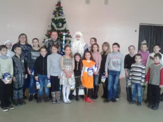 Детям льготных категорий вручены Новогодние подарки