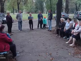 Света нет, сияние – без просвета