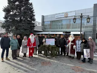 🎄 «Принеси новорічний настрій додому»: святкова акція від ГО «За рідне місто» 🎄