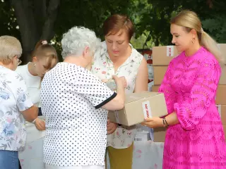 Ольга Бабенко надала продуктові набори мешканцям  Тернівського району м. Кривого Рогу, що опинилися в складних життєвих обставинах