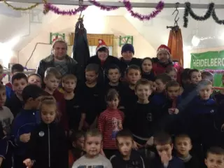 Представители «ЗА РІДНЕ МІСТО» поздравили с зимними праздниками юных спортсменов
