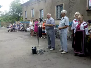 Жители улицы Дубки отметили ее юбилей