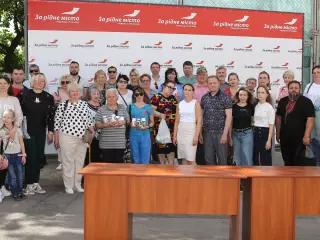 Мешканці Кривого Рогу, що опинилися в складних життєвих умовах, отримали вітаміни від Ольги Бабенко