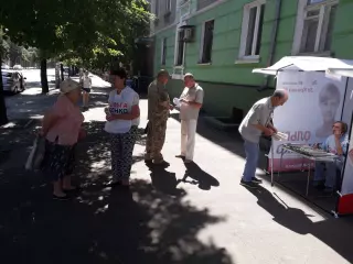 Ежедневно на улицах Кривого Рога работают агитационные палатки кандидата в народные депутаты Украины по 33 избирательному округу Ольги Бабенко