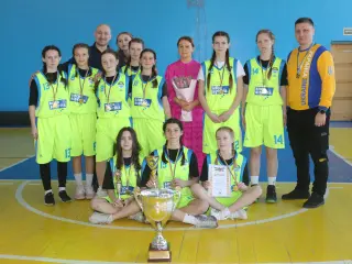 Підтримка спорту та молоді: у Кривому Розі нагородили переможниць баскетбольного турніру.