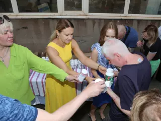Працівникам підприємства місцевого товариства сліпих надано вітаміни від Ольги Бабенко
