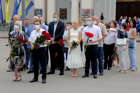 Представники міської влади поклали квіти до пам'ятника Тарасу Шевченку