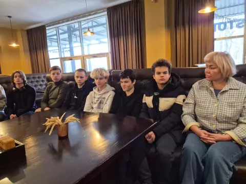 Зображення WhatsApp, дата_ 2025-12-06 о 12.26.35_479a028b.jpg