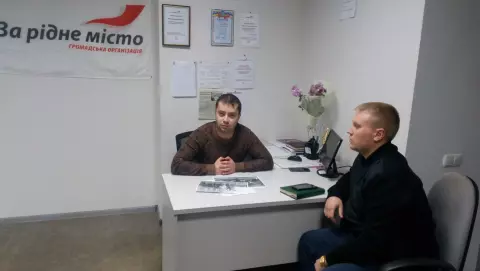Депутат прийняв до розгляду пропозиції жителів району по його благоустрою