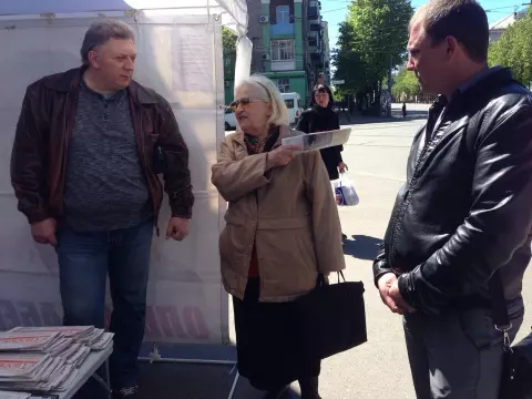 Горожане в открытых приёмных "ЗА РIДНЕ МIСТО" оставляют не только обращения, но и благодарности