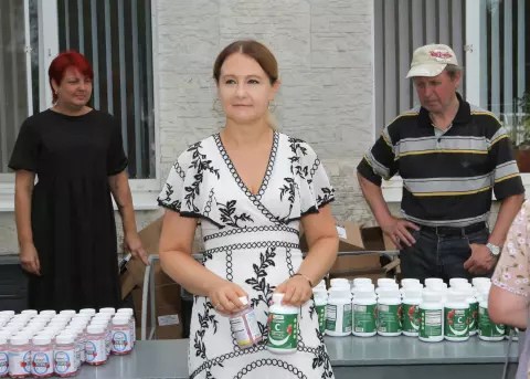 Відвідувачі територіального центру соціального обслуговування Центрально-Міського району Кривого Рогу отримали вітаміни від Ольги Бабенк