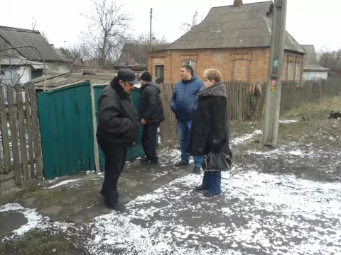 Ще один майданчик для збору побутових відходів перетворюється в стихійне звалище