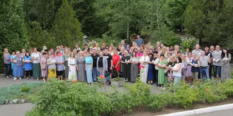 Працівники терцентру Покровського району отримали набори вітамінів від Ольги Бабенко